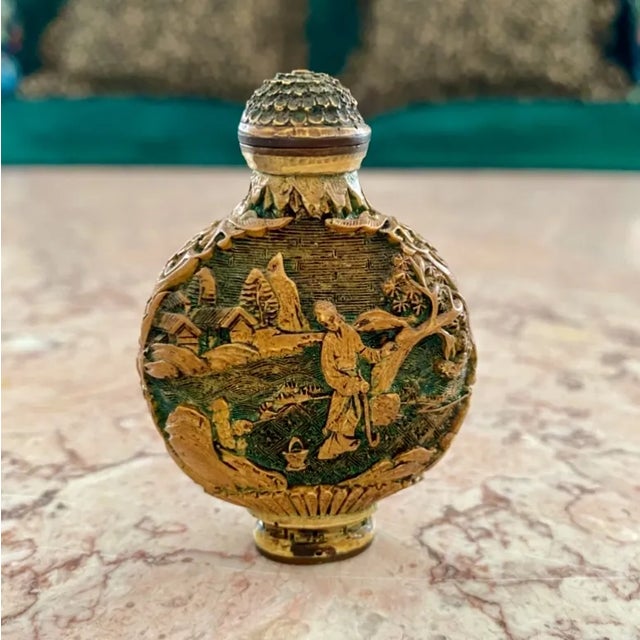 Finely Detailed Green Chinese Snuff Bottle Origin: China Age: unknown, guessing late 1900s Height: 2.3 inches Width: 1.6...