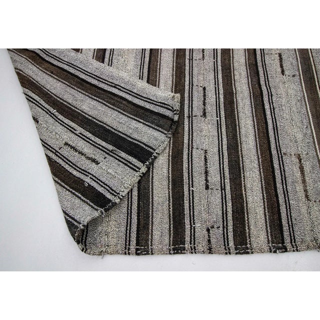 Mid 20th Century 1960s Vintage Gray Striped Kilim Rug- 7′3″ × 9′8″ For Sale - Image 5 of 7