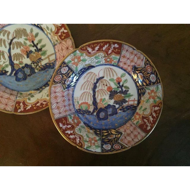 Coalport Porcelain 1805 Coalport Porcelain Imari Plates in Rock & Tree Pattern - A Pair For Sale - Image 4 of 9