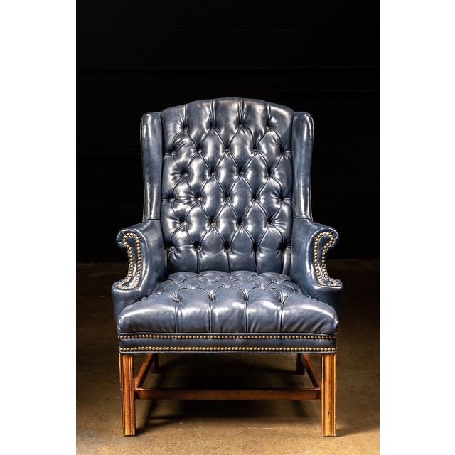 Traditional Vintage Tufted Leather Chesterfield Armchair in Cornflower Blue For Sale - Image 3 of 8