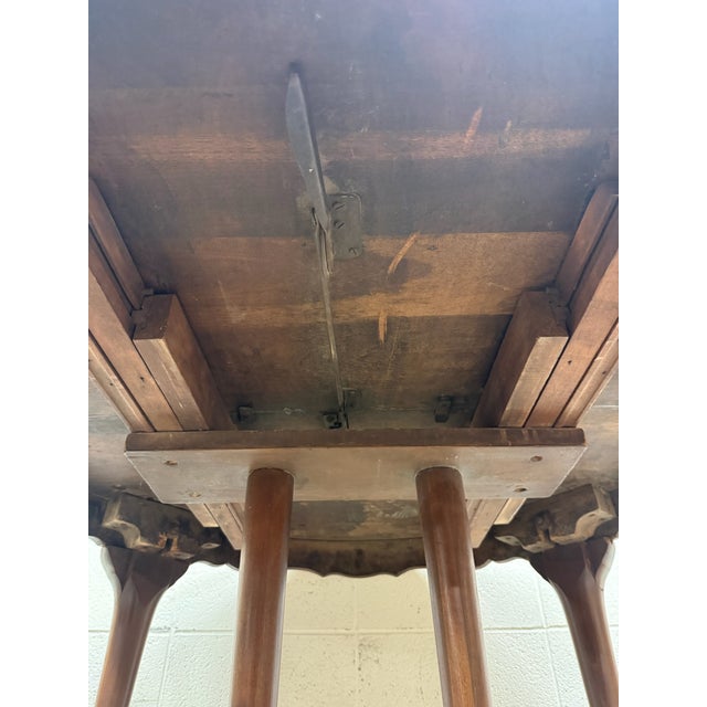 Vintage Queen Anne / Early American Style Oval Dining Table For Sale In Kansas City - Image 6 of 18