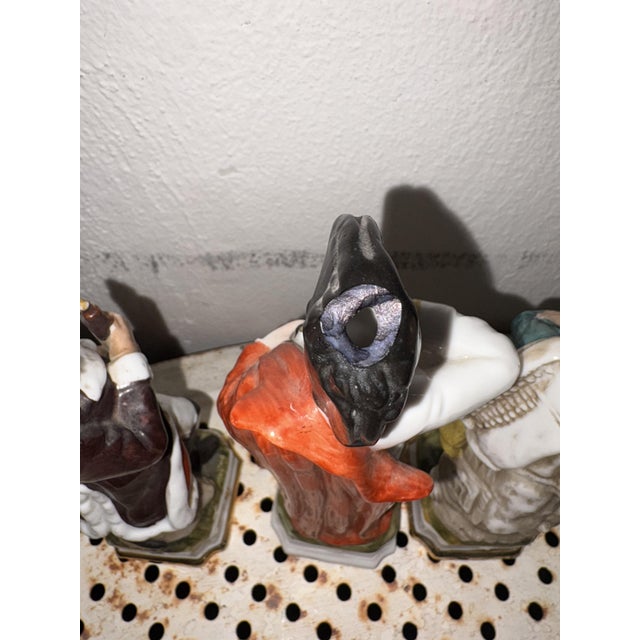 Capodimonte Soldiers in Ceramic, 1950, Set of 4 For Sale - Image 6 of 7