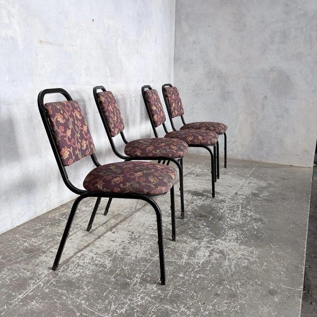 Mid-Century Tubular Metal Stacking Dining Chairs, Set of 4 For Sale - Image 6 of 7