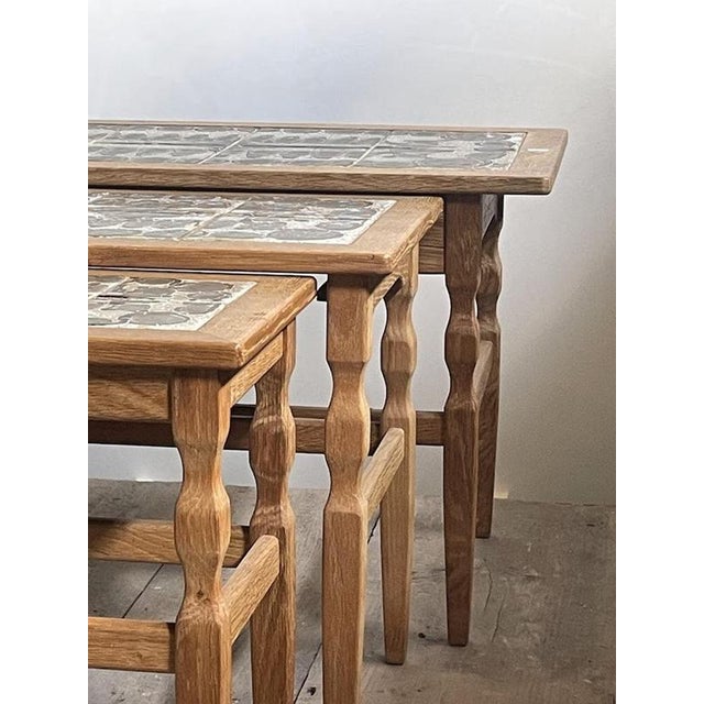 1960s Oak Nesting Tables by Henning Kjærnulf for EG Kvalitets, Denmark, 1960s, Set of 3 For Sale - Image 5 of 11