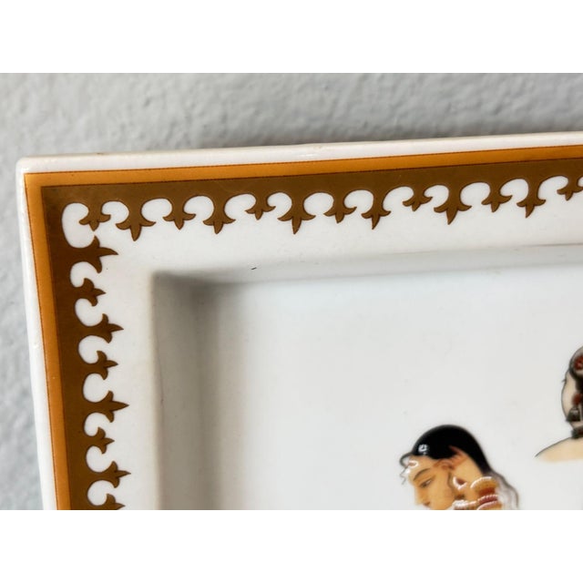 Late 20th Century Jaipur Style French Porcelain Vide-Poche or Ashtray With Indian Miniature Portrait For Sale - Image 5 of 17
