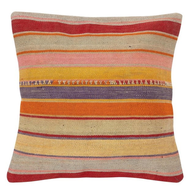 Bring history and warmth into your home with this vintage handmade Turkish wool cushion cover set. This pair of cushion...