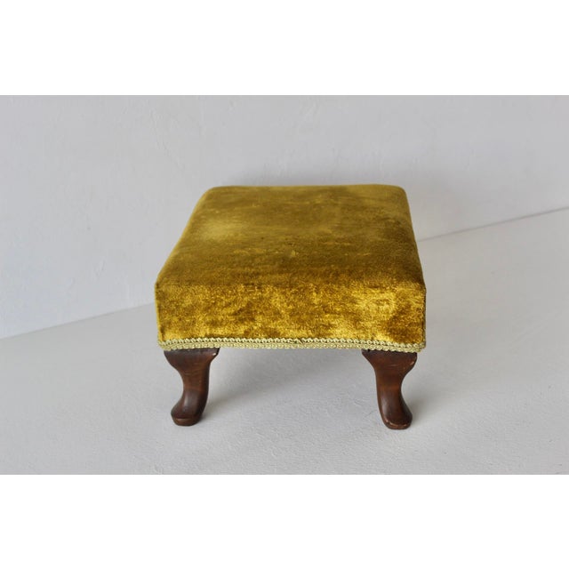 Mid 20th Century Vintage Queen Anne-Style Velvet Cushion Cabriole Legs Footstool Ottoman For Sale - Image 5 of 15