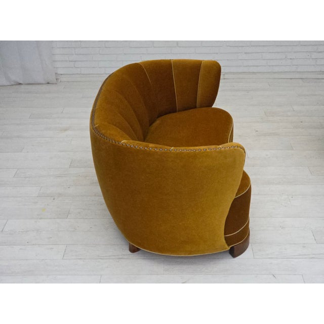 Danish 2-Seater Banan Sofa in Olive Green Furniture Velour, 1960s For Sale - Image 4 of 18