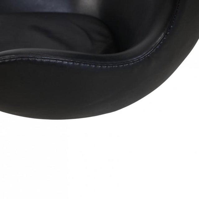 Vintage Egg Chair in Black Leather by Arne Jacobsen, 1963 For Sale - Image 12 of 18
