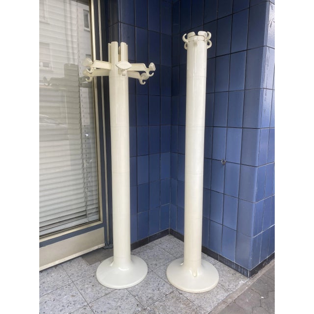 Planta ABS Coat Hangers with Stand by Giancarlo Piretti for Castelli / Anonima Castelli, 1970s For Sale - Image 13 of 18