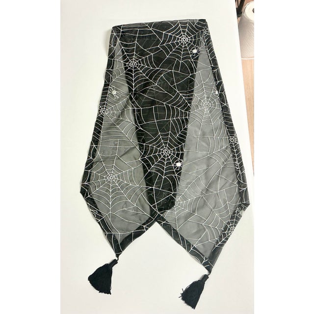 1980s Vintage Boho Chic Americana Halloween Spider Web Table Runner For Sale - Image 4 of 8