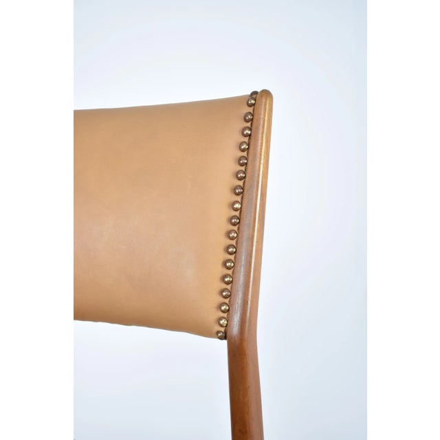 Pair of Walnut and Leather Side Chairs by Gio Ponti, Italy, 1950s For Sale - Image 6 of 11
