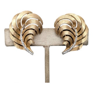 Vintage 1960 Signed Crown Trifari Goldtone Clear Rhinestone Feather Ad Piece Clip Earrings-2 Pieces For Sale