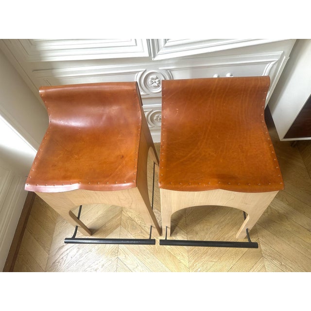 Metal Jack Counter Stools in Sycamore Wood and Tan Leather from Lostine, USA, 2018, Set of 2 For Sale - Image 7 of 13