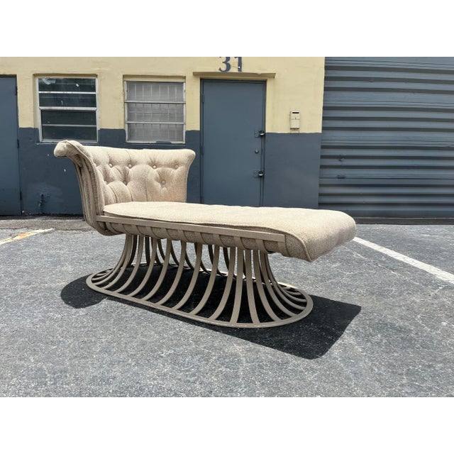 1970s Russel Woodard Mid-Century Modern Designer Aluminum Chaise Lounge For Sale - Image 10 of 12