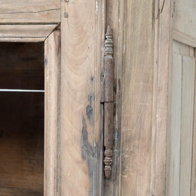 Two-Door Walnut Display Cabinet, 1880 For Sale - Image 9 of 10