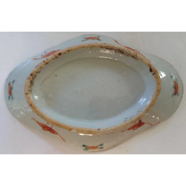 Early 19th Century 19th C. Chinese Export Serving Dishes, a Pair For Sale - Image 5 of 8