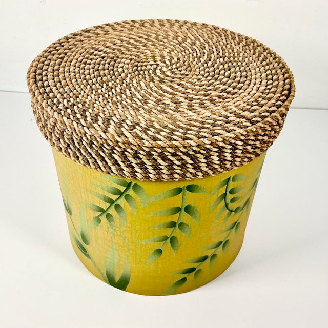 Wood 1990s Vintage Coastal Boho Chic Wicker Lidded Bamboo Leaf Motif Storage Box, Medium For Sale - Image 7 of 10