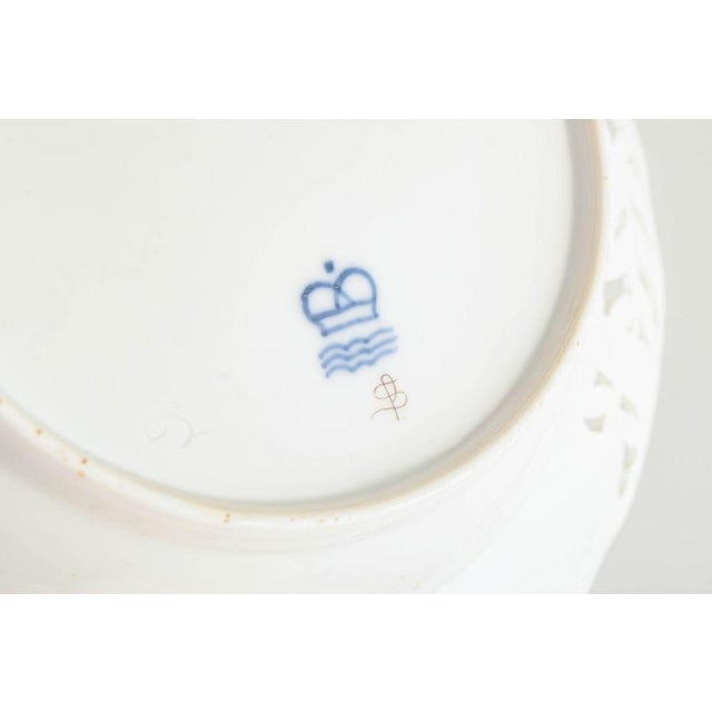 Deep Porcelain Plate with Floral Motif from Royal Copenhagen, Early 20th Century For Sale - Image 5 of 6
