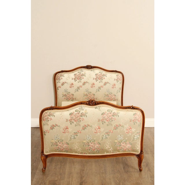 Early 20th Century French Louis XV Style Pair Of Carved Frame Upholstered Twin Beds For Sale - Image 5 of 12