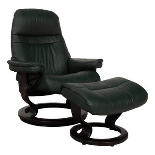 Set of Sunrise Lounge Chair and Ottoman in Leather and Green Fir from Stressless For Sale