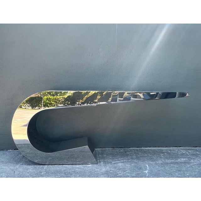 Make a bold architectural statement with this magnificent vintage Italian "Onda-C" desk. A masterclass in Postmodern...