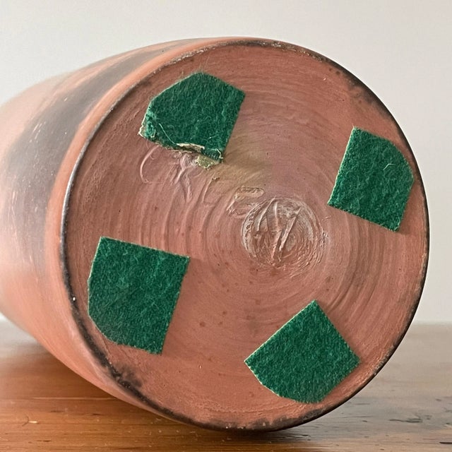 Ceramic Albert Green (1914-1994) Vintage Studio Salmon Colored Porcelain Raku Vase (Signed) For Sale - Image 7 of 7