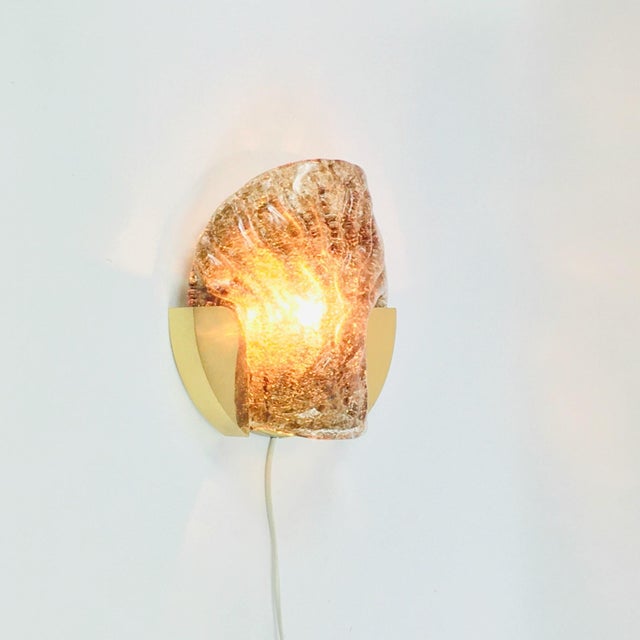1960s Mid-Century Modern Dark-Toned Murano Glass & Brass Sconce from Kaiser Leuchten, Germany, 1960s For Sale - Image 5 of 10