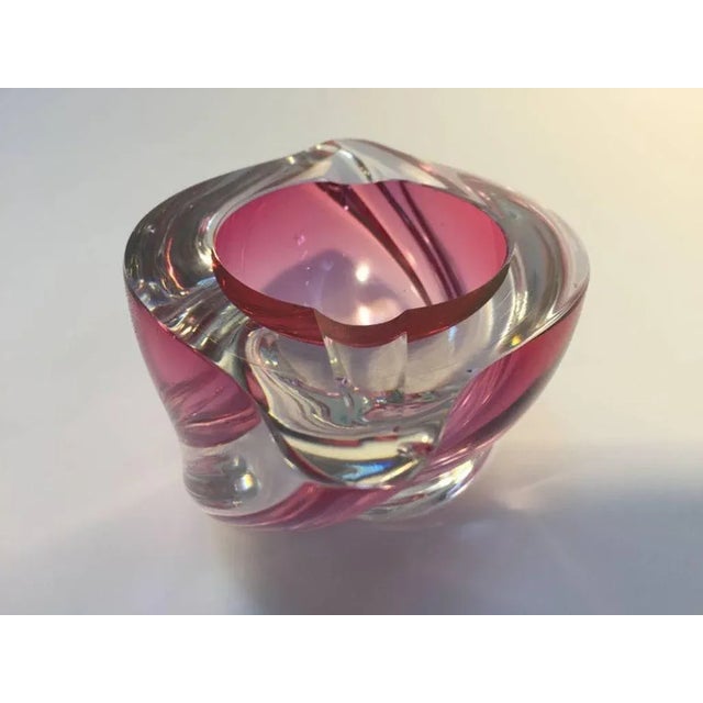 Val Saint-Lambert Crystal Pink Ashtray for Val Saint Lambert, Signed For Sale - Image 4 of 9