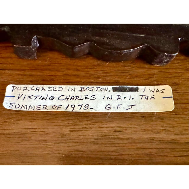 Wood Mid 20th Century Vintage Chinoiserie Lacquered Wooden Jewelry Box Adorned With Brass Hinges & Koi Fish Latch For Sale - Image 7 of 12