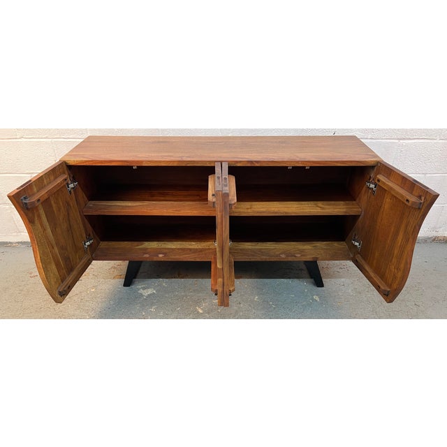 Late 20th Century Organic Modern Mahogany Credenza With S-Shaped Live-Edge Doors For Sale - Image 11 of 17