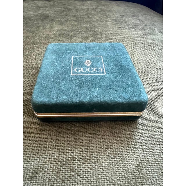 Silver Vintage Gucci Gold Plate Cufflinks & Tie Clip “Circa 1970s” Original Gucci Green For Sale - Image 8 of 16