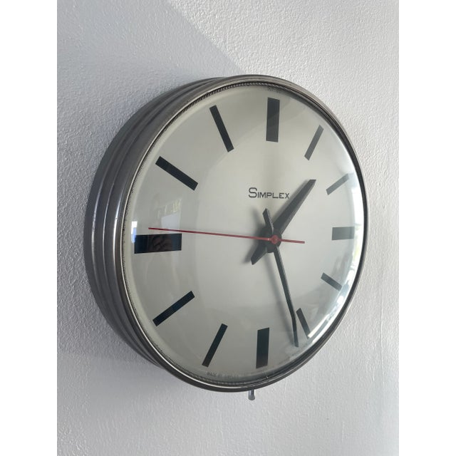 Large 18" Bulbed Face SIMPLEX INDUSTRIAL WALL CLOCK Curved glass front Face is 18" across and 3" deep. No cracks in glass...