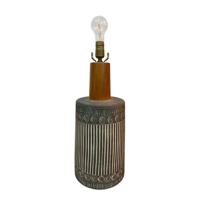 Mid Century Modern studio ceramic pottery table lamp designed by Jane and Gordon Martz for Marshall Studios. Matte Black...