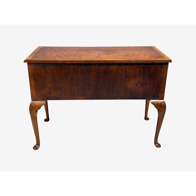 Queen Anne, Lowboy Writing Desk, Crotch Mahogany Veneer, Walnut, England, 19th C. For Sale - Image 16 of 16