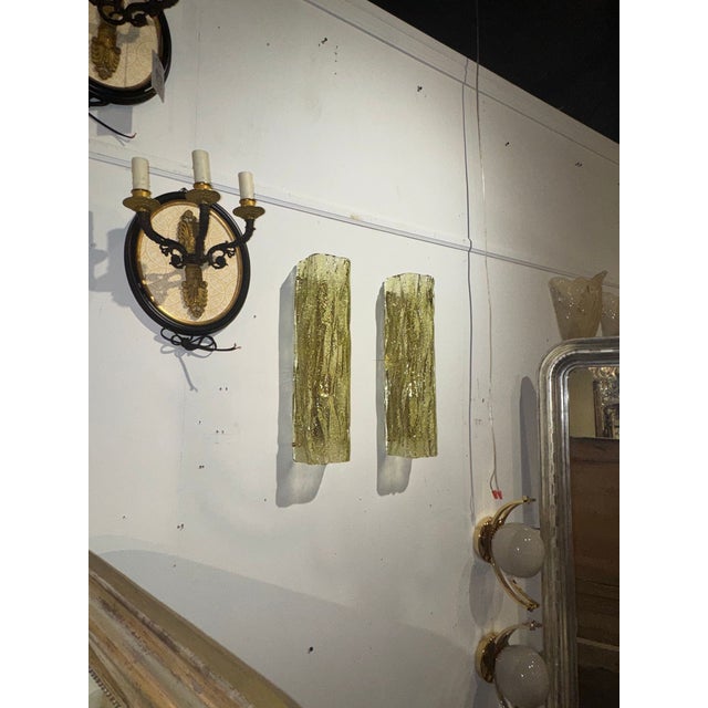 Modern Pair of Murano Green Granola Glass Square Tube Sconces For Sale - Image 3 of 7