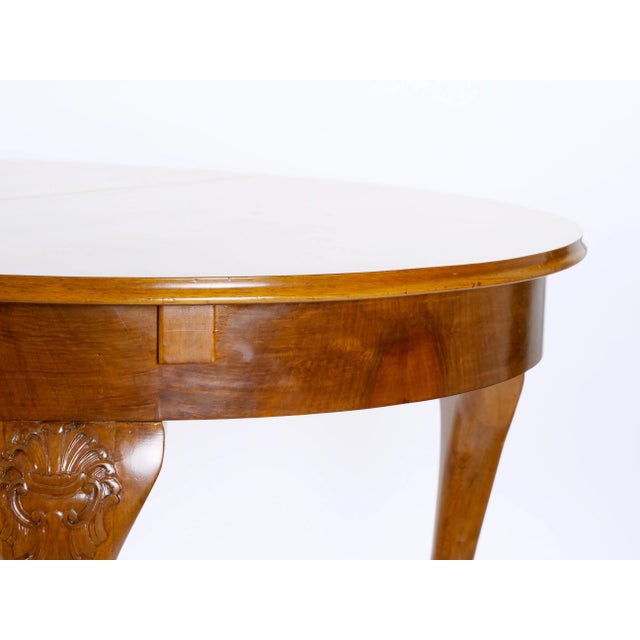 Early 20th Century Italian Hand Carved Walnut Neoclassical Style Dining Table For Sale - Image 10 of 11