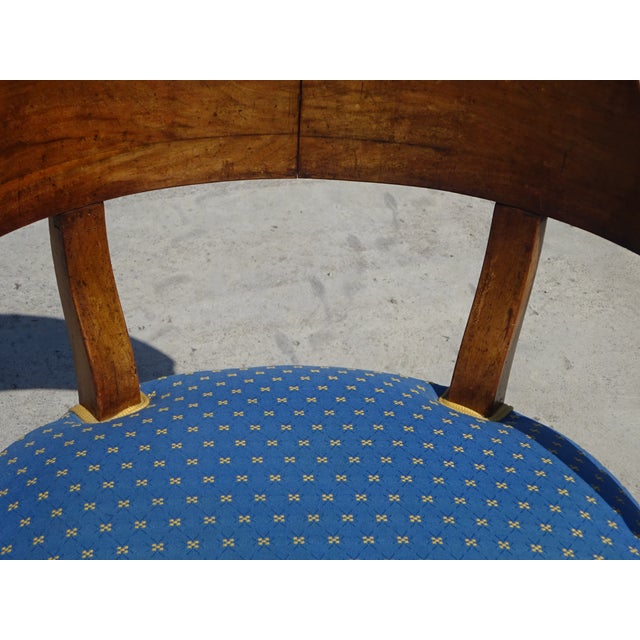 Antique Gondola Armchair in Walnut and Fabric For Sale - Image 10 of 18