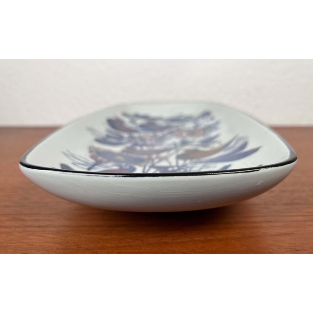 Mid-Century Modern Danish Porcelain Tenera Bowl with Bird Design by Kari Christensen for Aluminia Royal Copenhagen, 1960s For Sale - Image 10 of 18