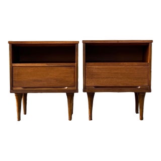 Mid Century Modern Single Drawer Nightstands - a Pair For Sale