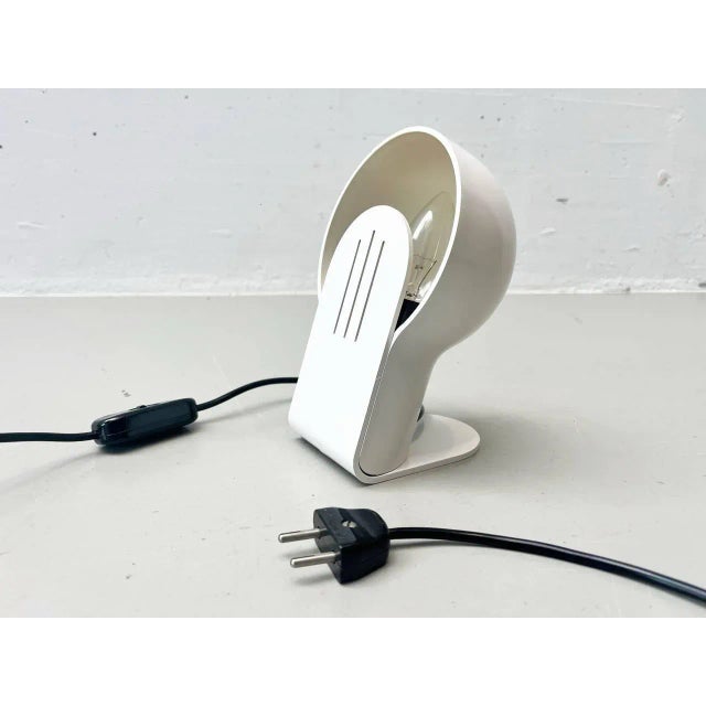 1970s Space Age Italian Table Lamp from Guzzini, 1970s For Sale - Image 5 of 17