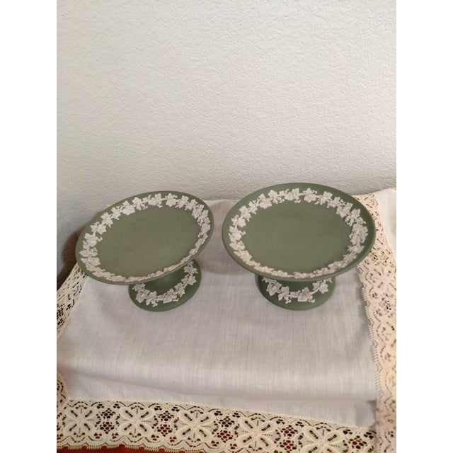 Neoclassical Mid 20th Century Celadon Sage Green Wedgwood Grapevine Jasperware Pair of Compotes - a Pair For Sale - Image 3 of 10
