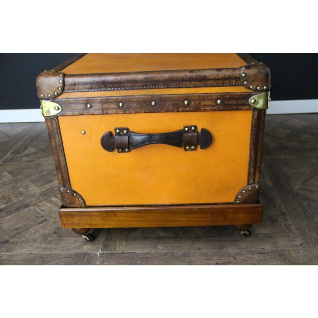 Vintage Orange Trunk from Louis Vuitton, 1905 For Sale - Image 13 of 18
