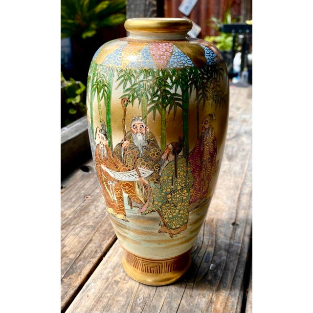 Pair of Antique Japanese Satsuma Kōzan Vases Depicting the Seven Lucky Gods (Shichifukujin) For Sale - Image 4 of 18