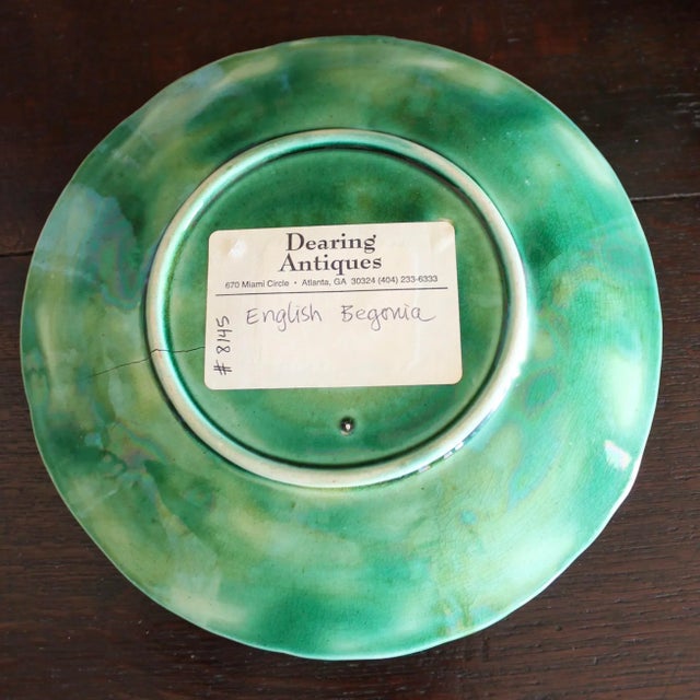 Ceramic Pair of Round Begonia Leaf English Majolica Plates For Sale - Image 7 of 8