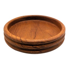 Example of Kay Bojesen Serving Bowls