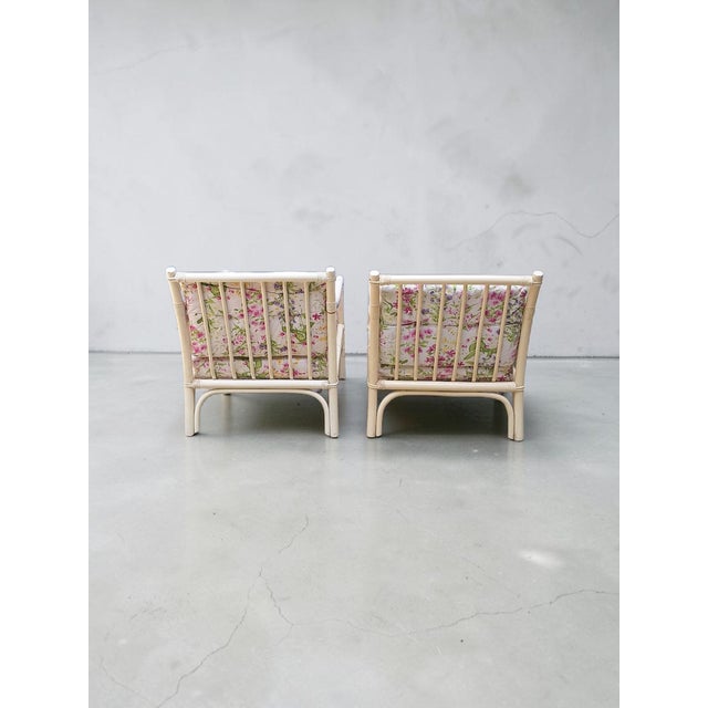 Mid-Century Modern White Lacquered Bamboo Armchairs, Italy, 1970s, Set of 2 For Sale - Image 3 of 6