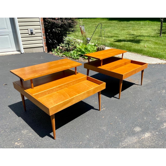 Mid-Century Modern Pair of Mid-Century Modern Paul McCobb Planner Group Two-Tier Maple End Tables by Winchendon For Sale - Image 3 of 12