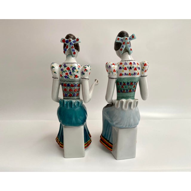 Vintage Hollohaza Porcelain Embroiderer Figurine, Hand-Painted, Hungary, 1980s For Sale - Image 3 of 8