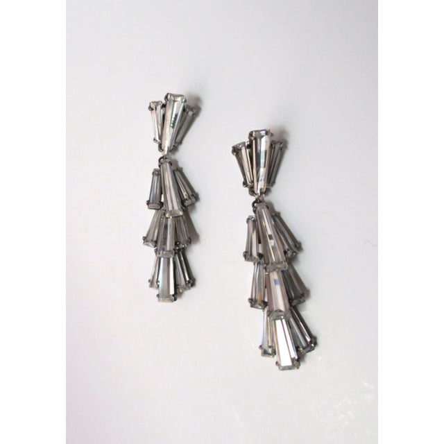 Art Deco Diamond-Esque Crystal Dangle Earrings Art Deco Style, Pair For Sale - Image 3 of 10